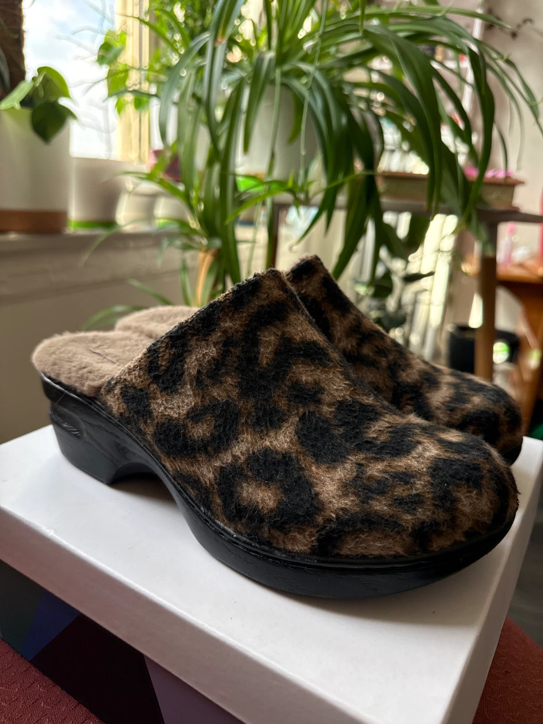BOC Leopard Print Fuzzy Slippers - photo 2