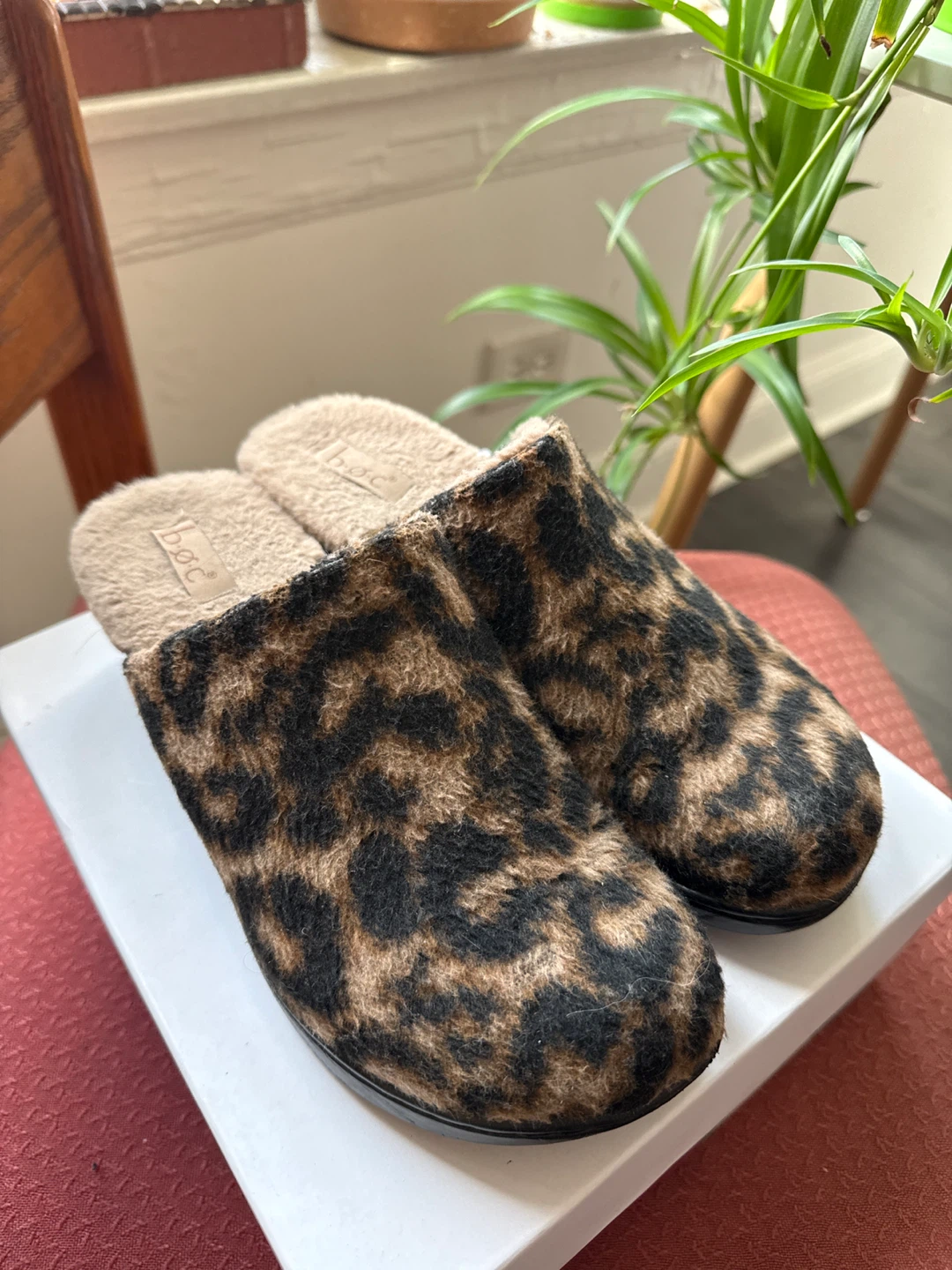 BOC Leopard Print Fuzzy Slippers