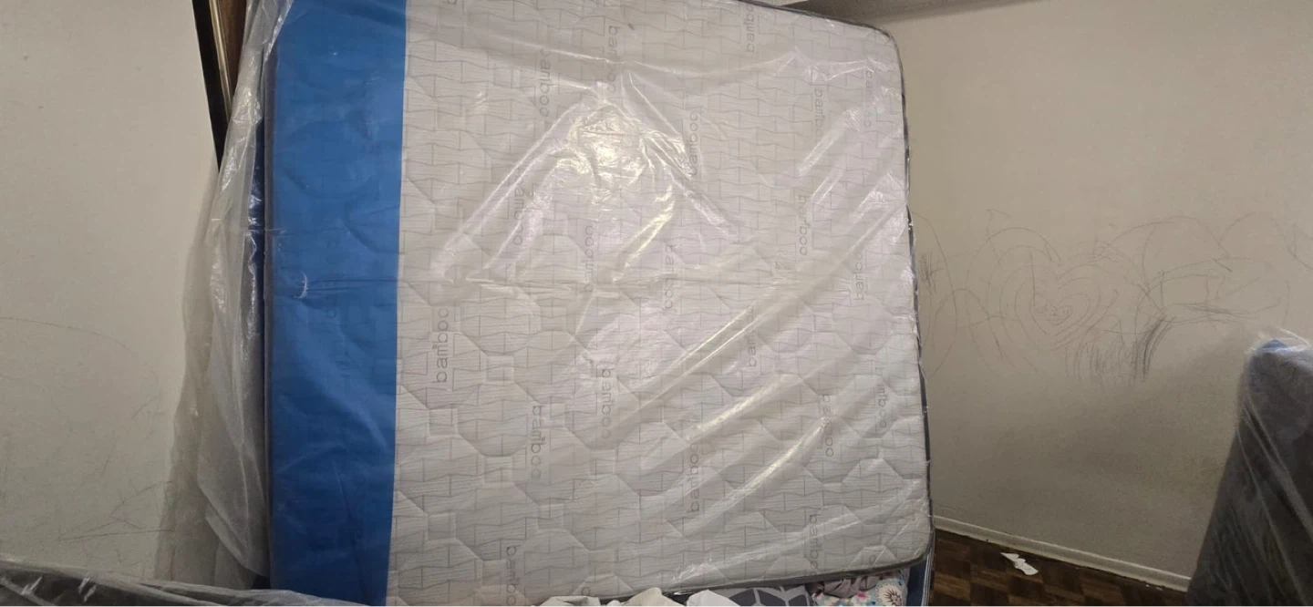 King size mattress - photo 2