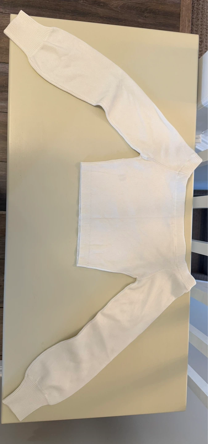 Cream White Cropped Sweater