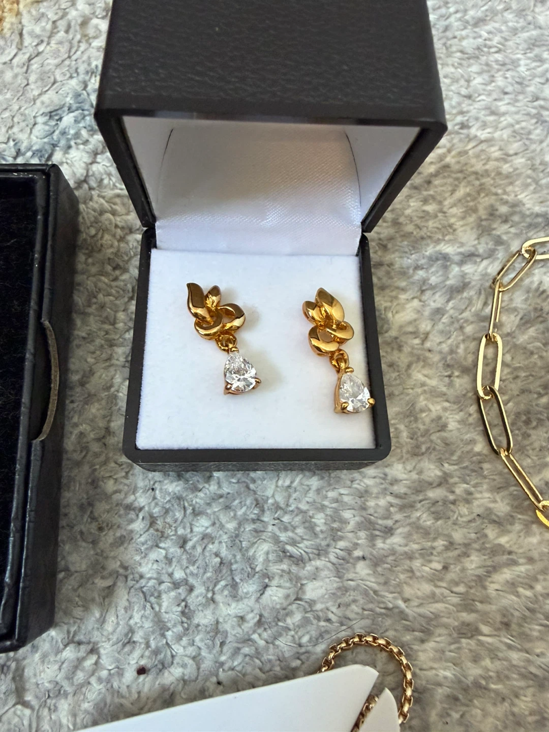Jewelry - photo 3