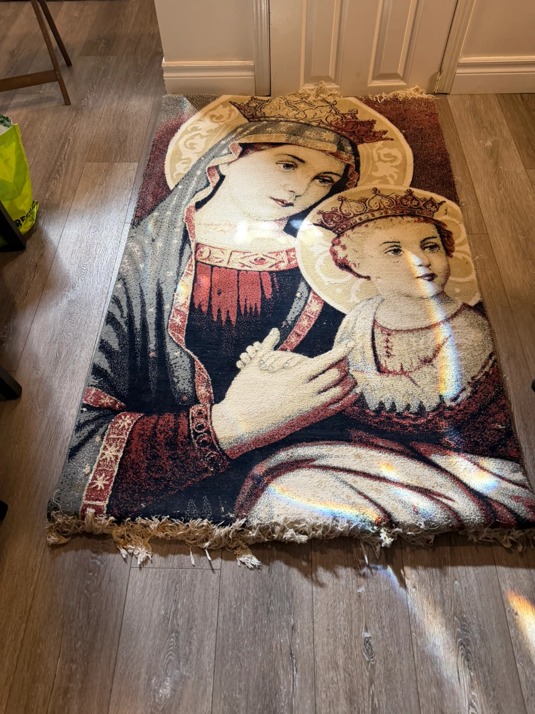 Tapestry Wall Hanging - Madonna and Child - photo 3