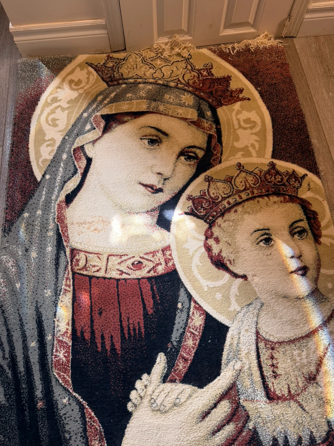 Tapestry Wall Hanging - Madonna and Child - photo 2