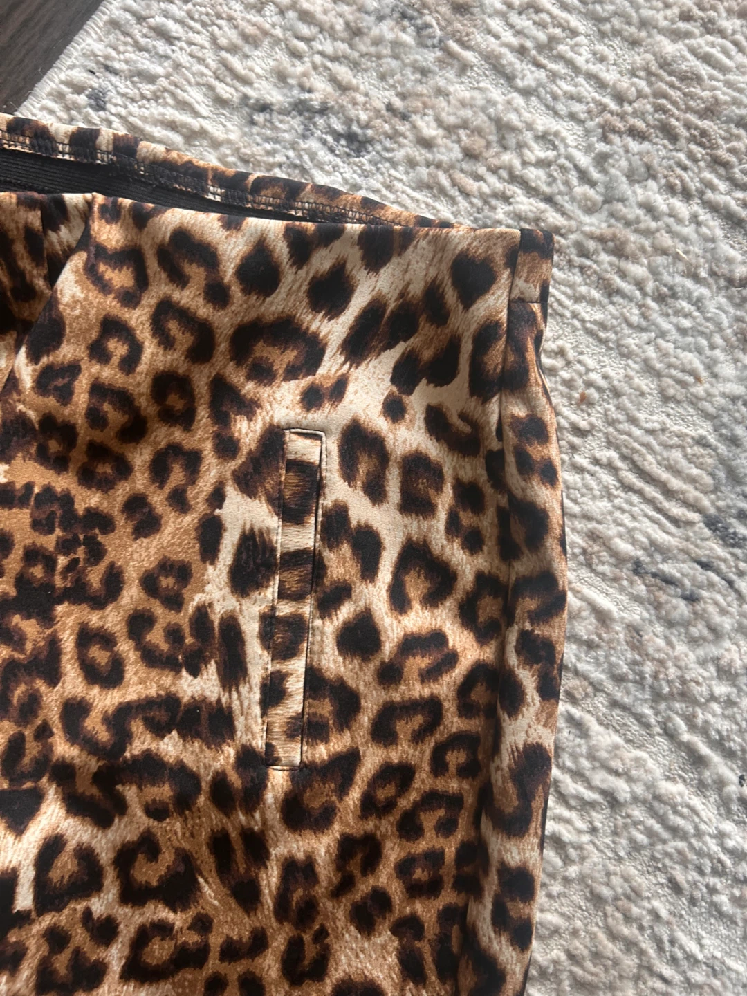 Joseph ribkoff leopard stretch slacks size small retail 189$+tax - photo 4