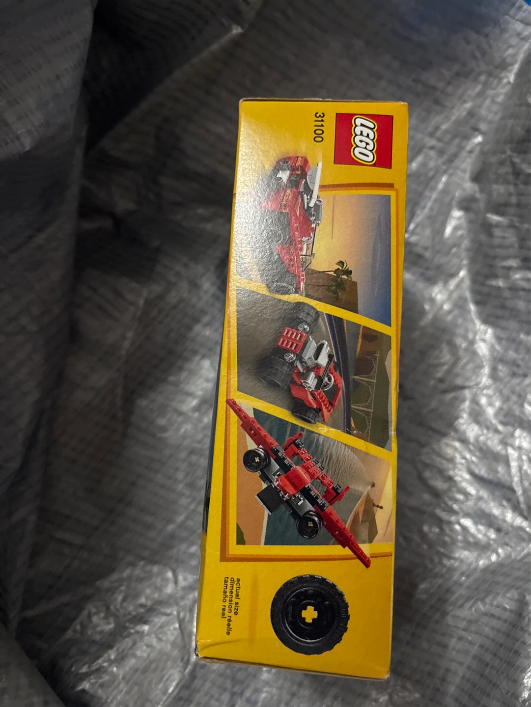 LEGO Creator 3-in-1 Sports Car Building Set 31100 - photo 2