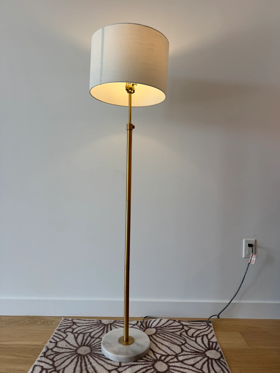 Marble Base Floor Lamp with Brass Pole - photo 4