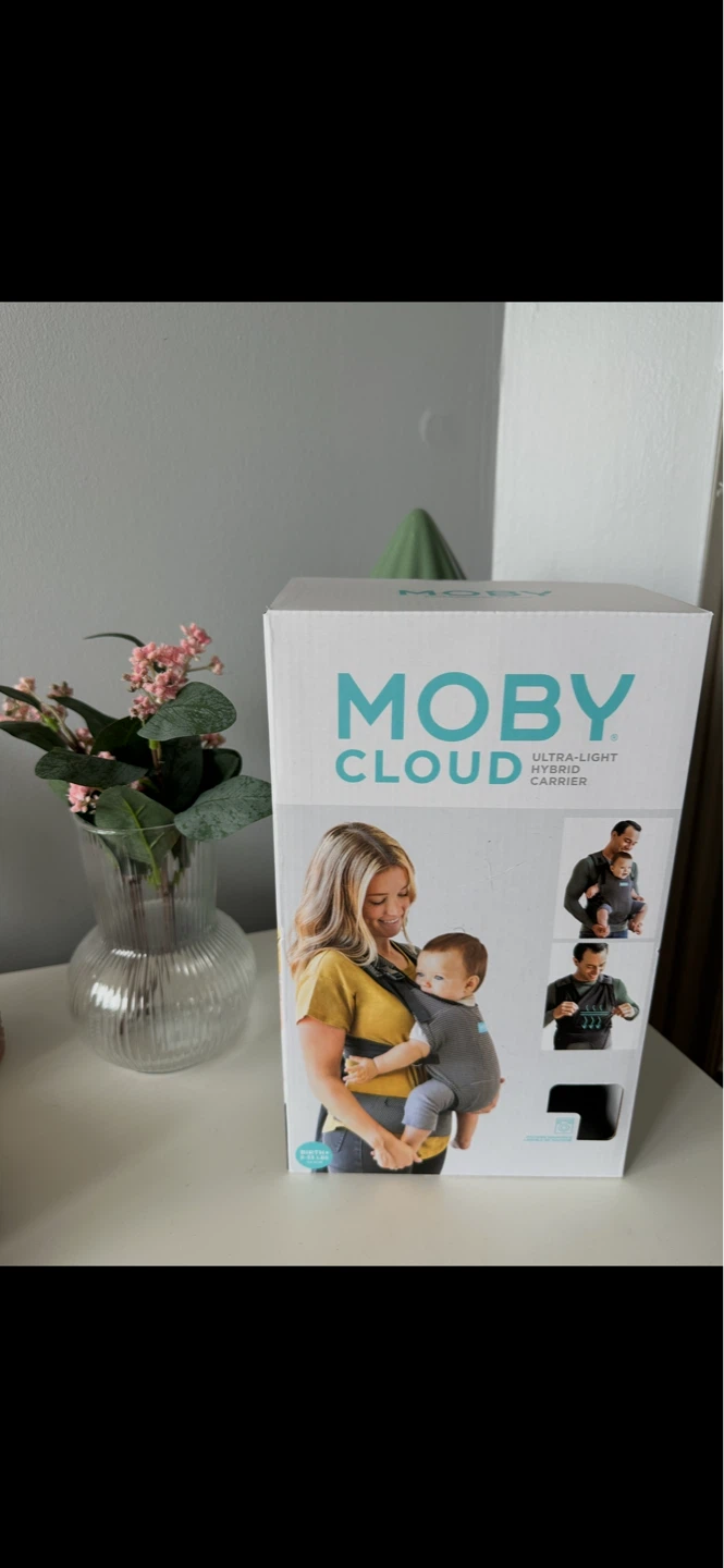 Moby Cloud Ultra-Light Hybrid Baby Carrier
