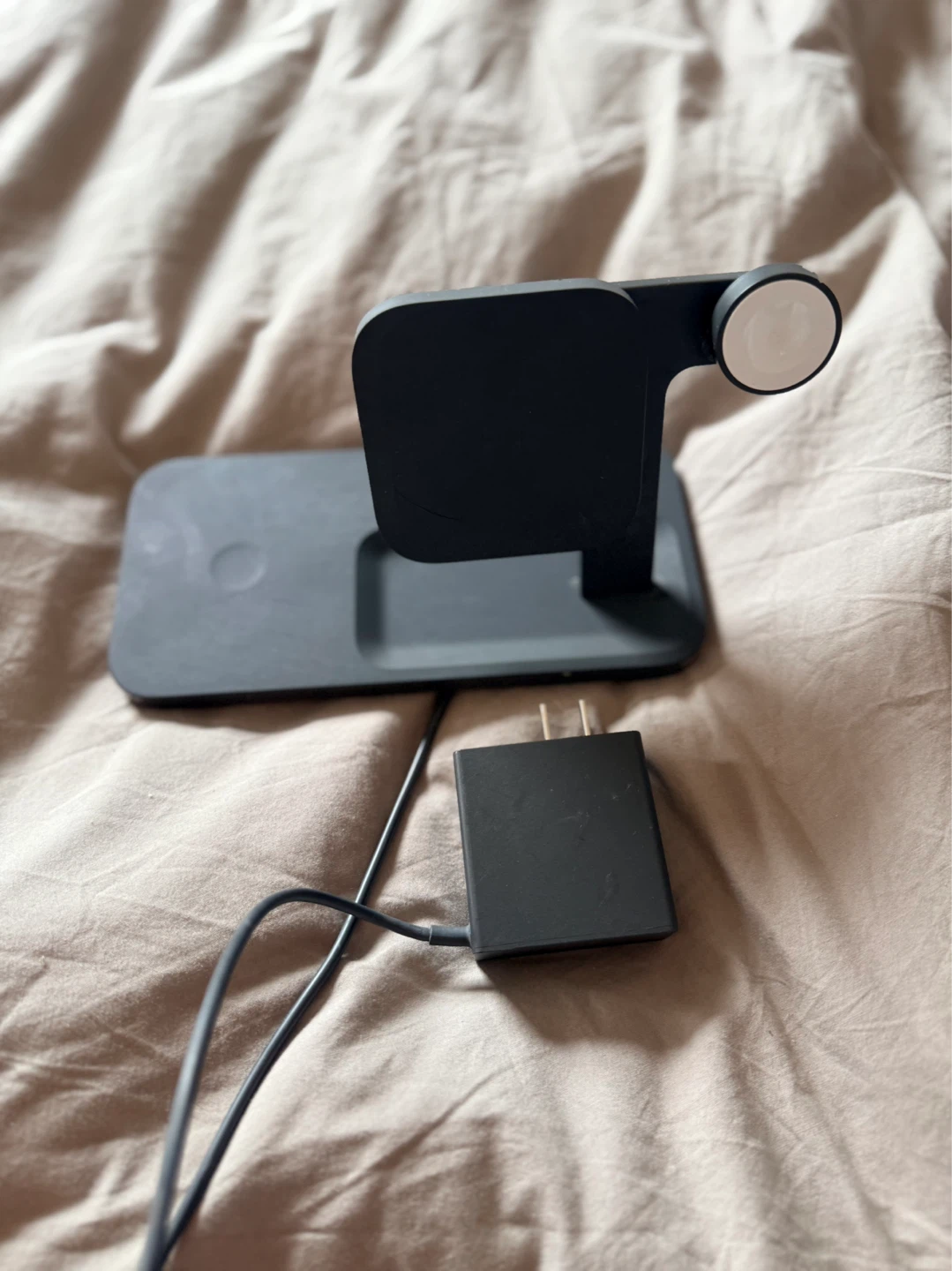 Logi 3-in-1 Wireless Charging Dock