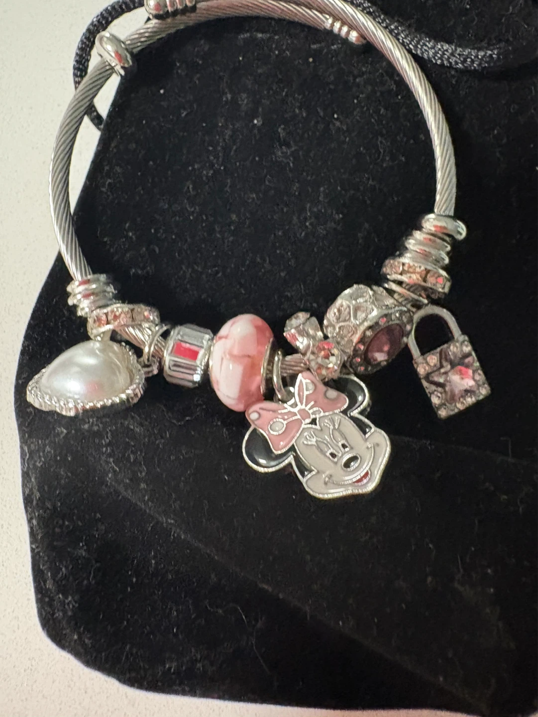 Bracelet à breloques Minnie Mouse rose et argent - photo 2