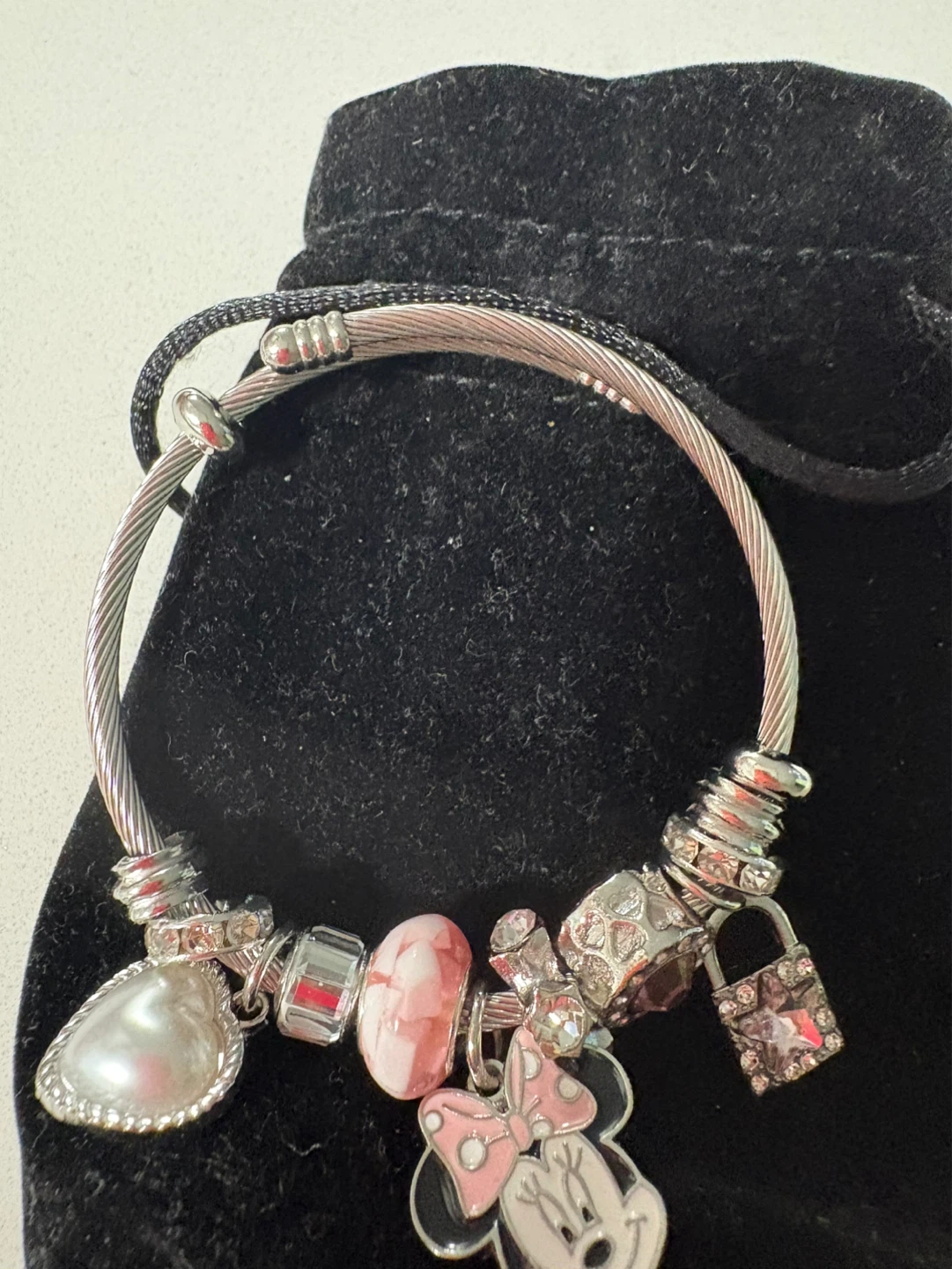 Bracelet à breloques Minnie Mouse rose et argent - photo 3