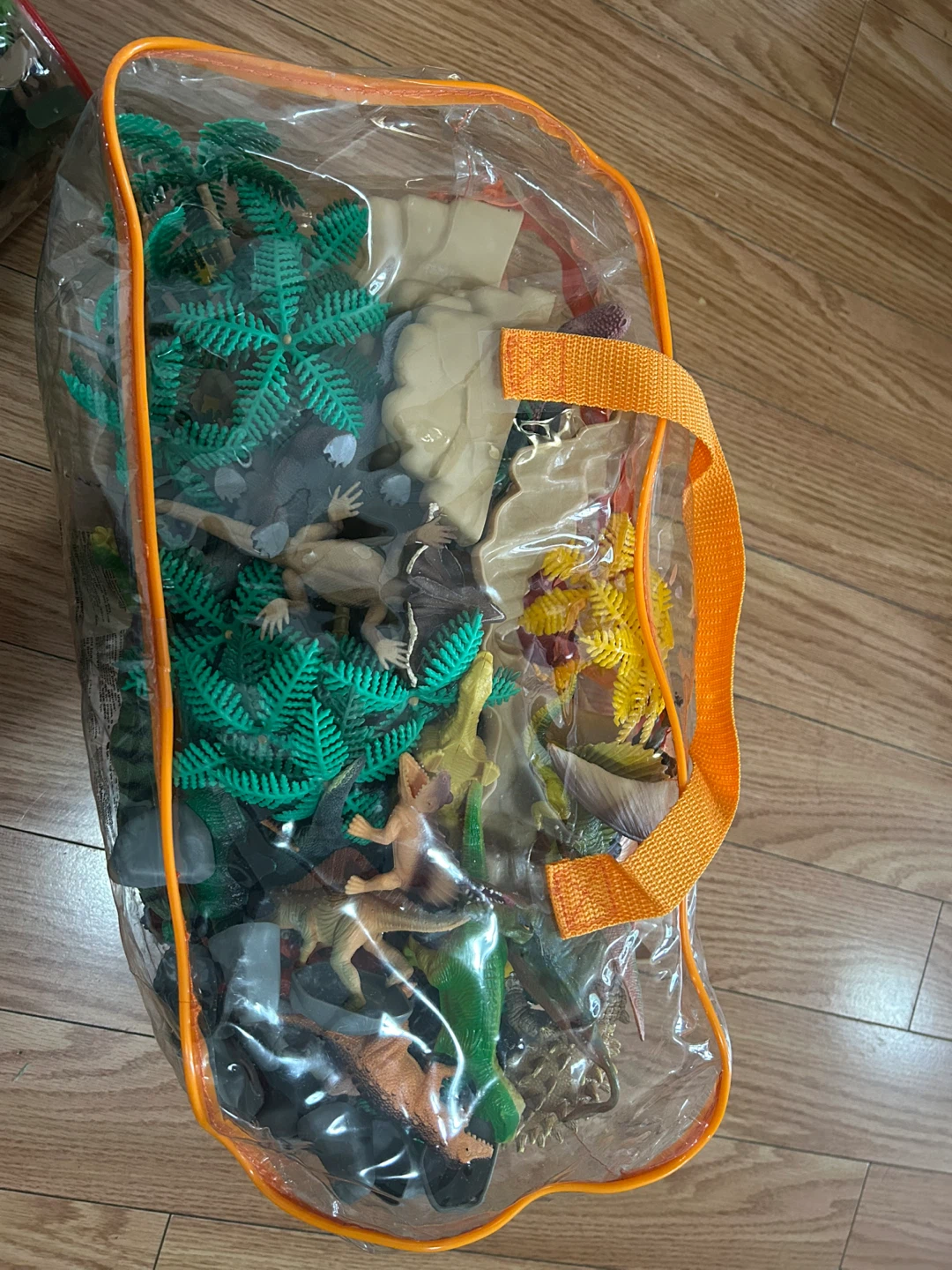 Animal Planet Mega Dino Bag and Soldier Set - photo 4