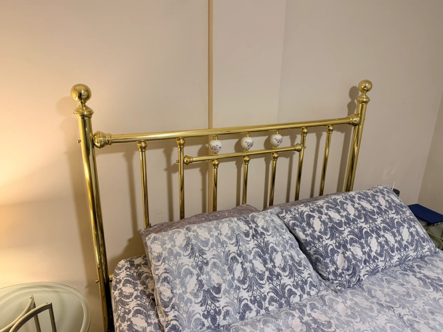 Queen size bed frame and nightstands - photo 2