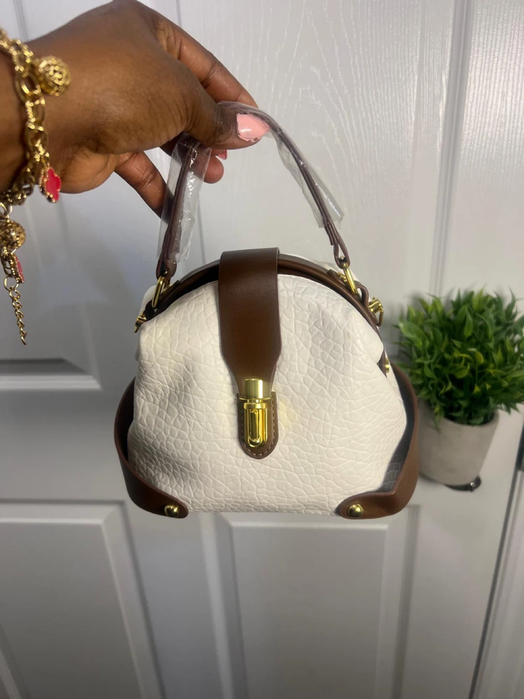 Luxe crossbody and handbags for women - photo 3