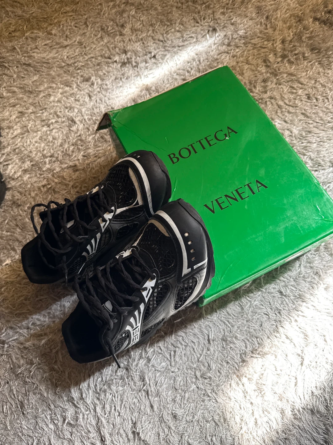 Bottega Veneta Black & White Sneakers - photo 3