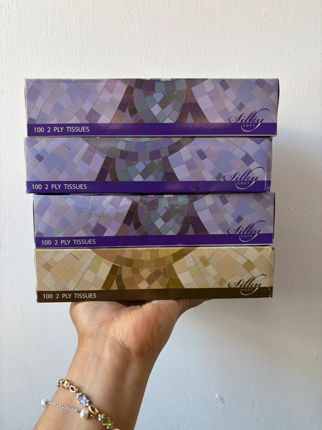 New facial tissues 100 2 ply box