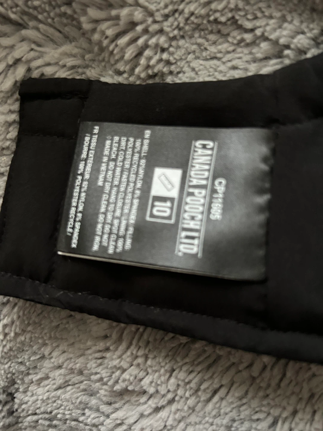 Canada Pooch Black Puffer Dog Vest - Size 10 - photo 3