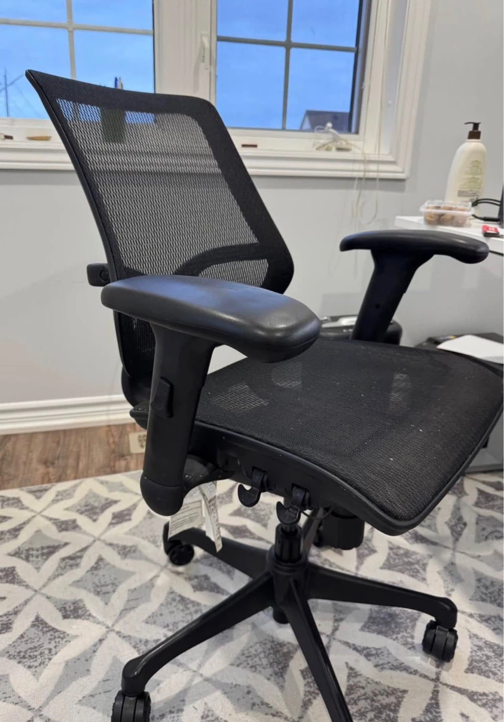 Black Ergonomic Office Chair with Mesh Back - photo 3