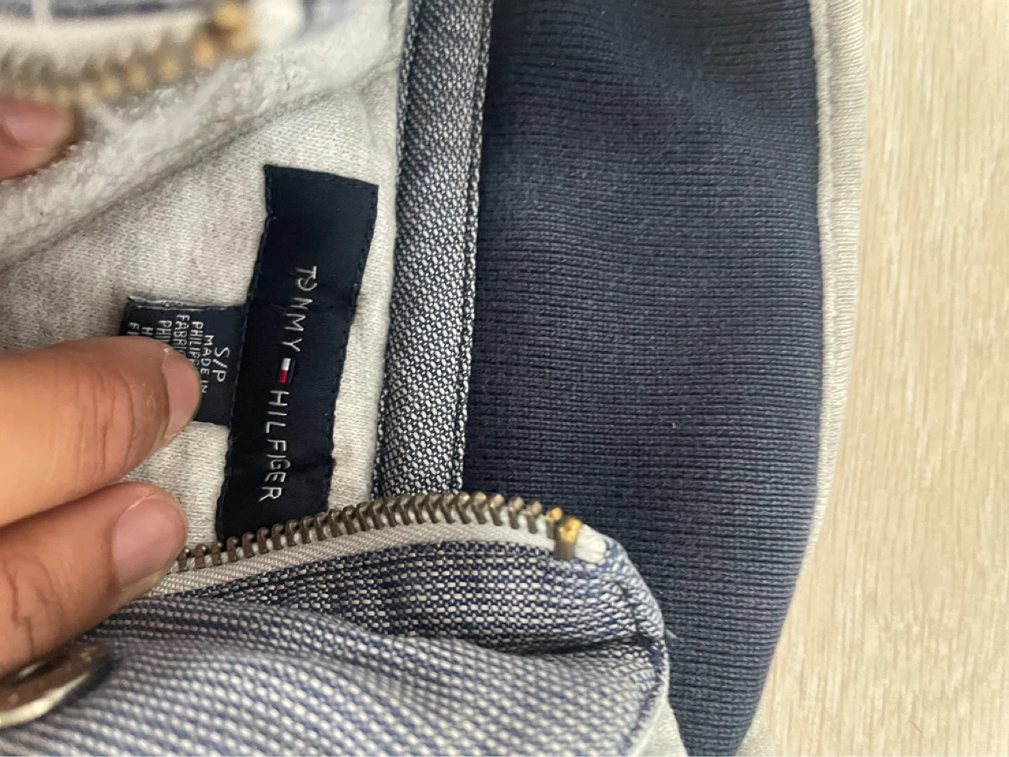 Tommy Hilfiger Grey Hoodie Size S/P - photo 4