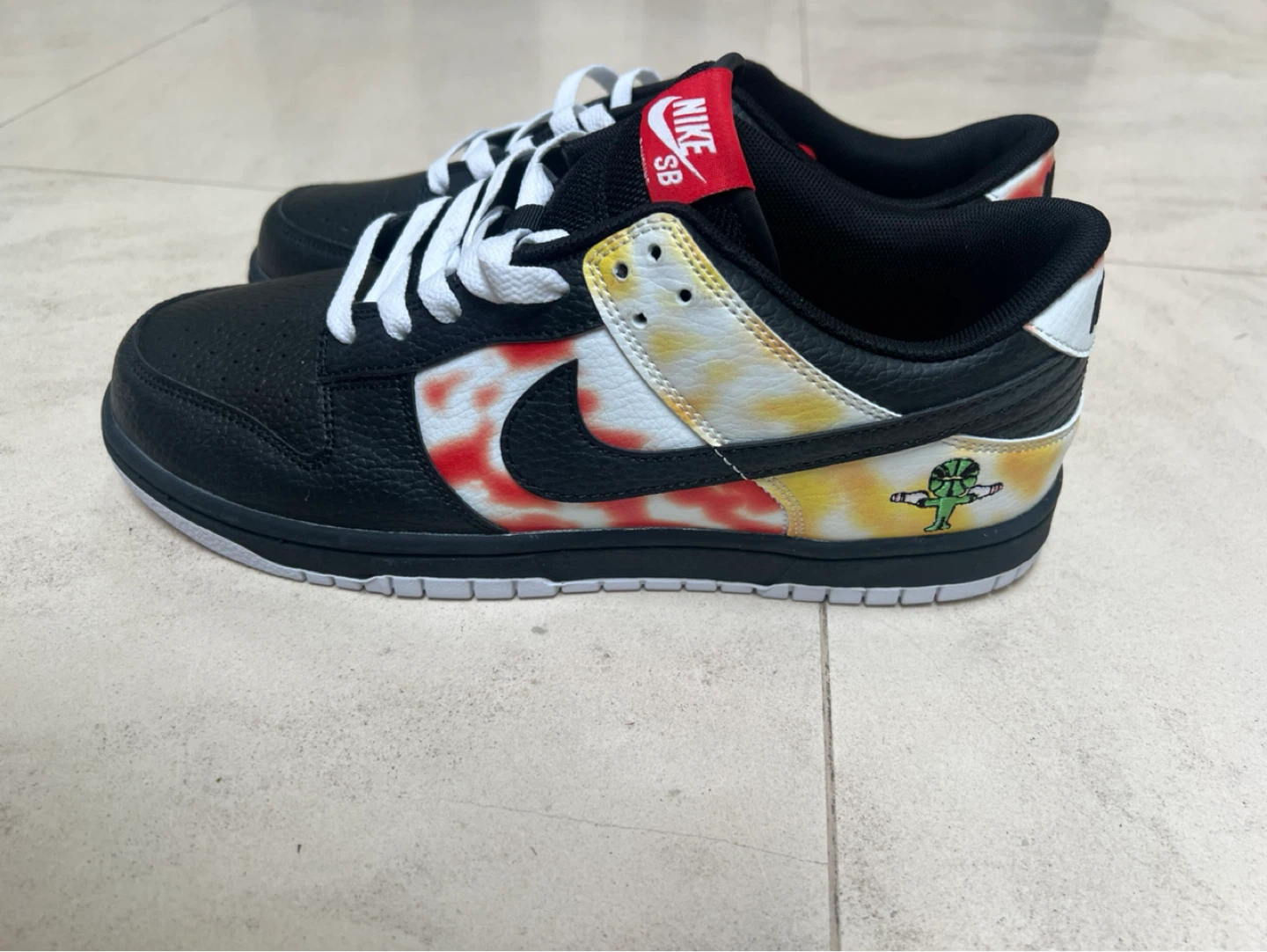 Nike SB Dunk Low 'What The' Men's Shoes - photo 4