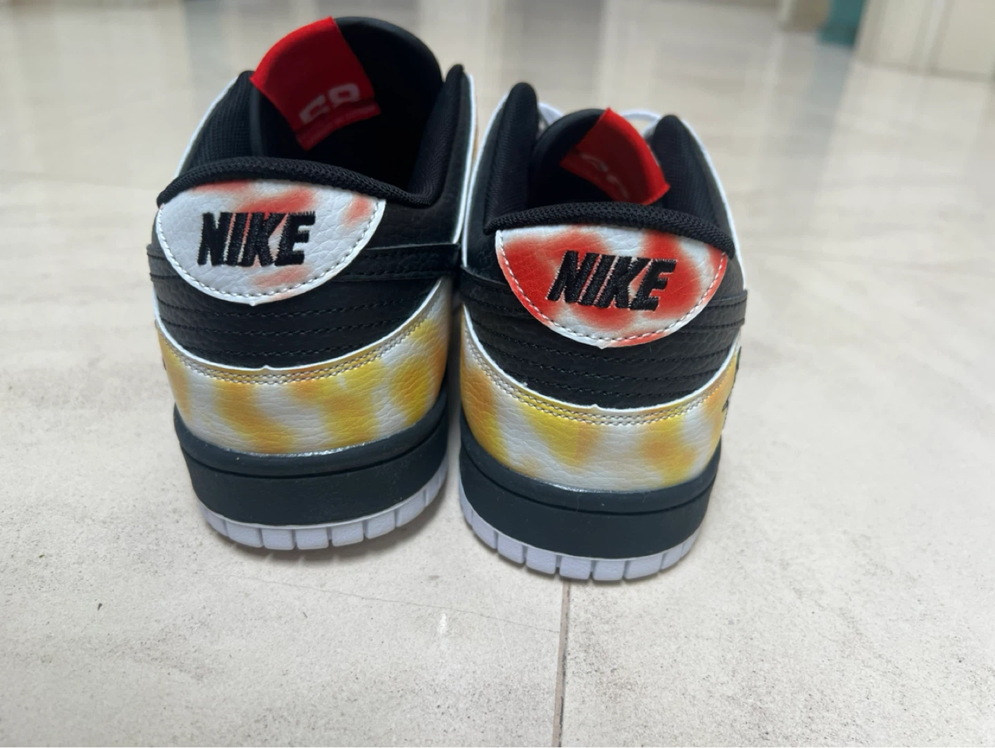 Nike SB Dunk Low 'What The' Men's Shoes - photo 2