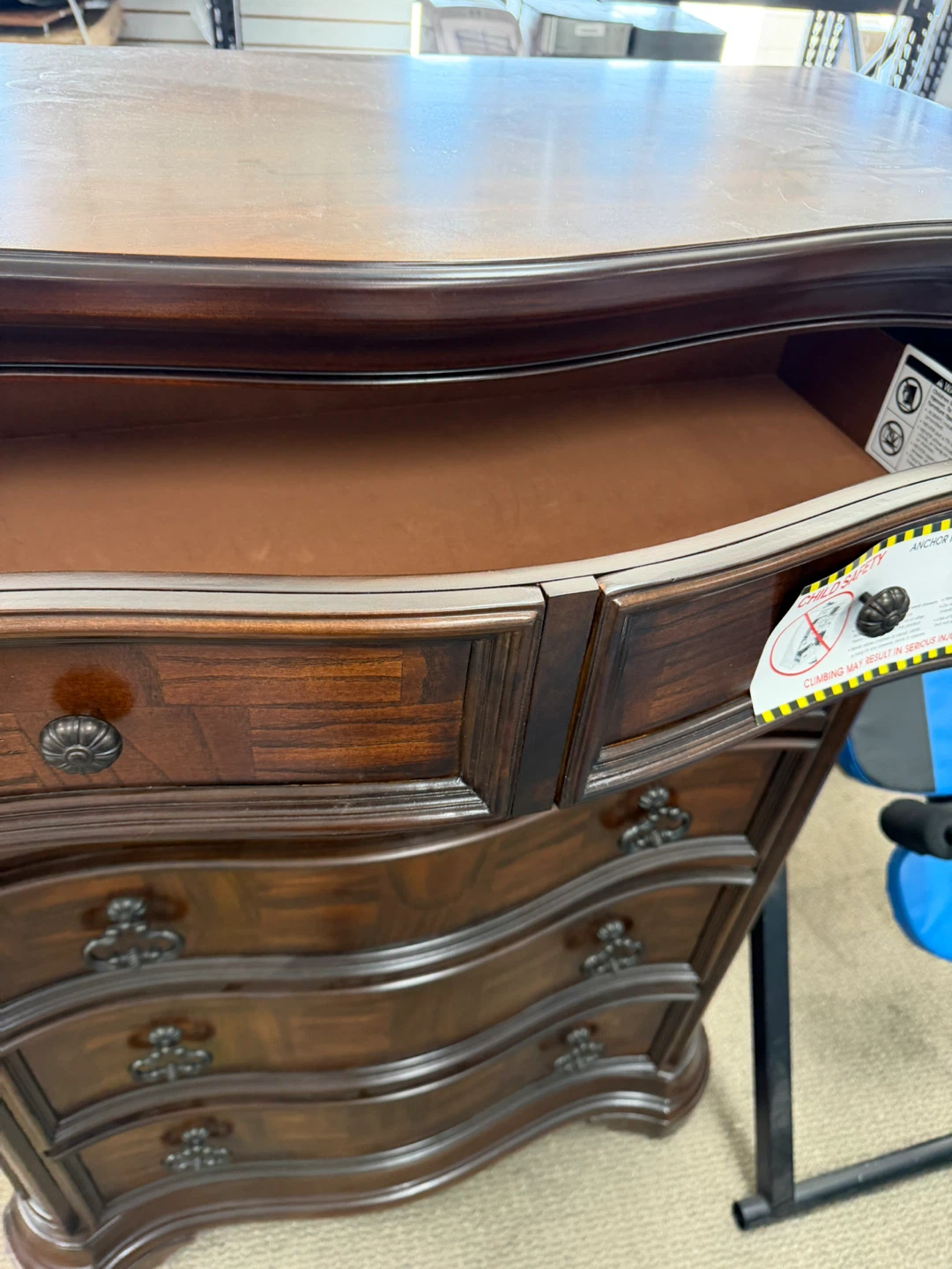 Dark Wood 6-Drawer Dresser - photo 3