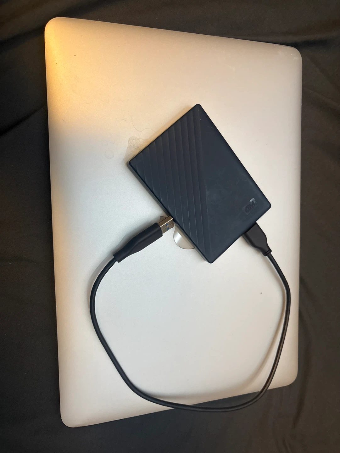 Apple MacBook Pro Laptop - photo 3