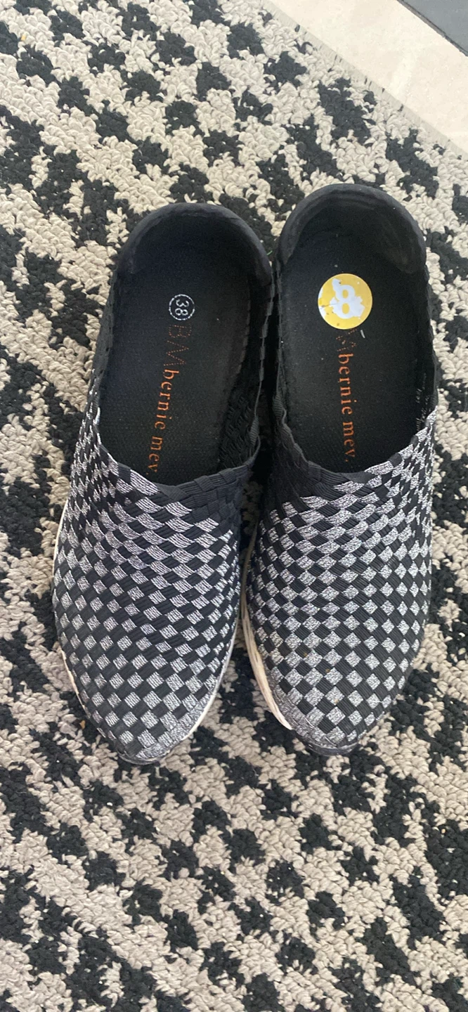 Bernie Mev Women's Woven Slip-On Shoes Size 38 Black/Silver
