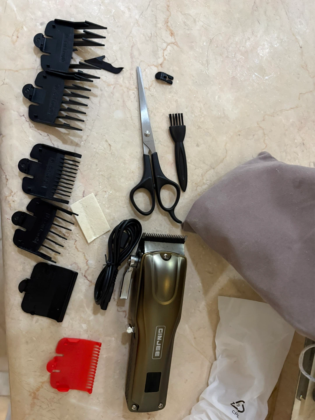 GINJEE Hair Clipper Kit with Accessories