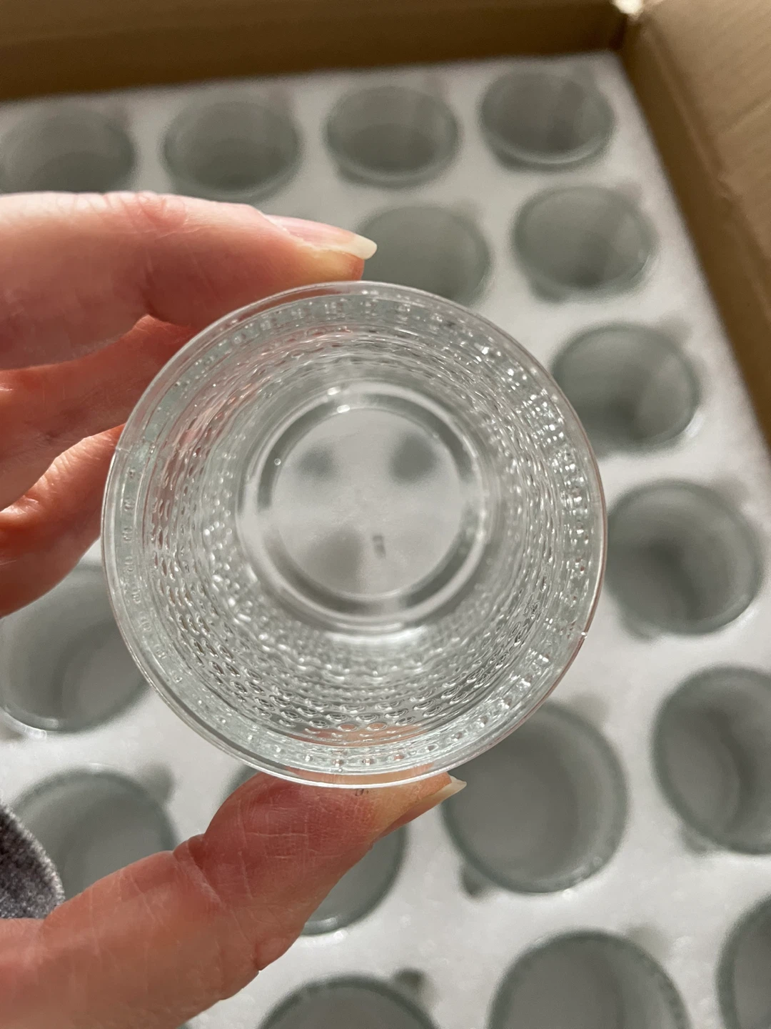 NEW! 24 Pack Gorgeous Glass Votive Candle Holders - photo 4