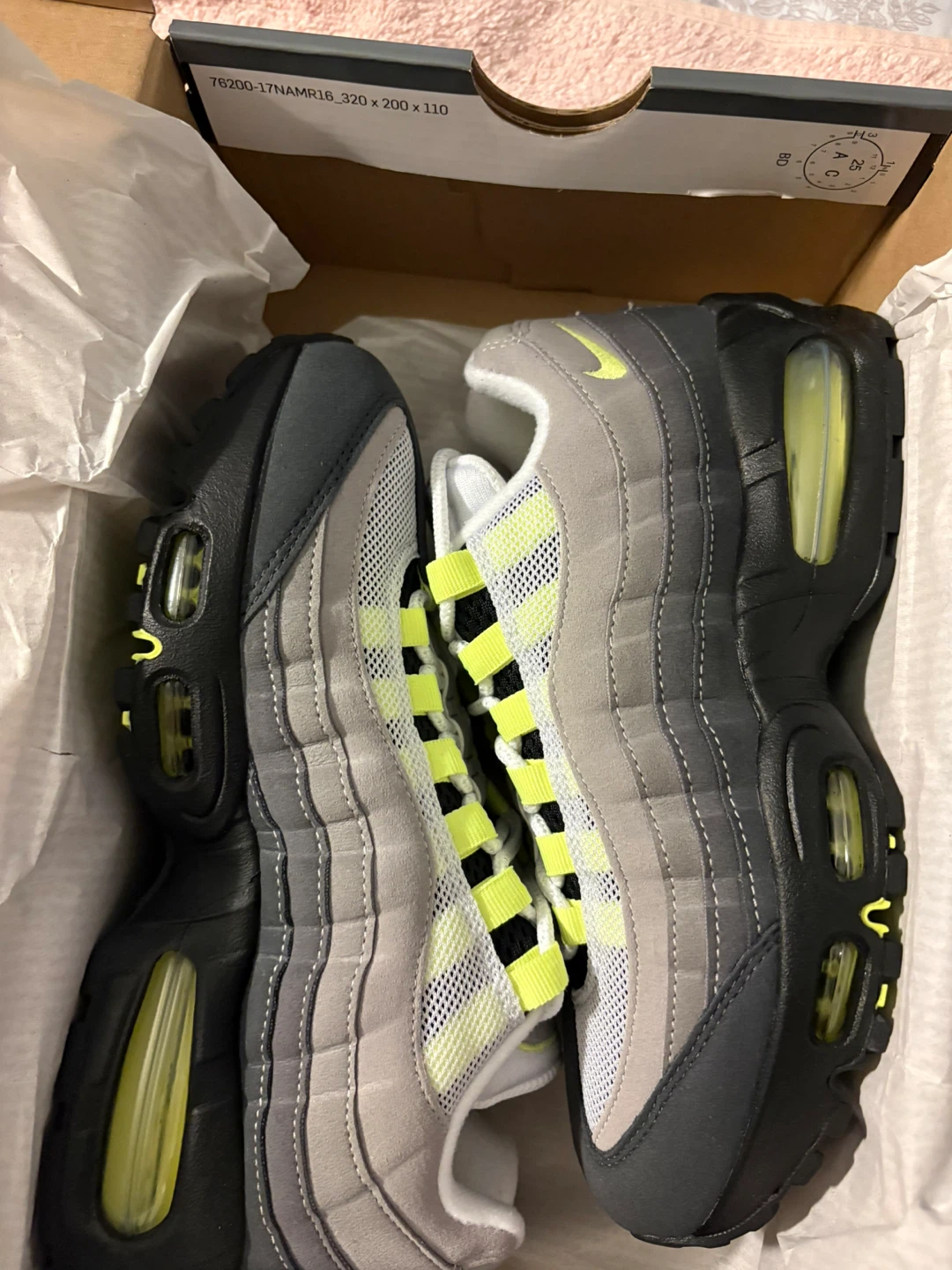 Nike Air Max 95 SE Shoes - Size 7 - photo 4