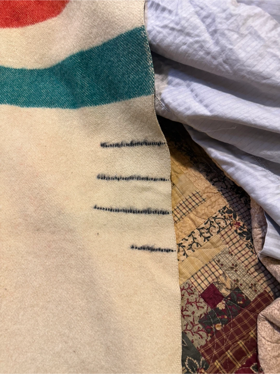Hudson's Bay Company Wool Blanket - photo 2