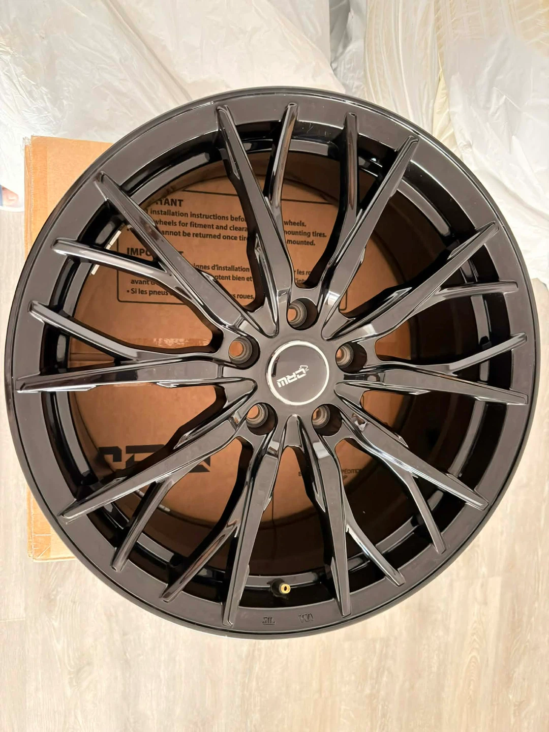 18" CRW GT1 Gloss Black Wheels (Set of 4) - photo 2