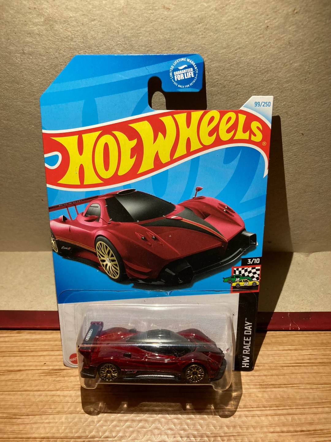 Hot Wheels / Pagani Zonda R / Dark Red