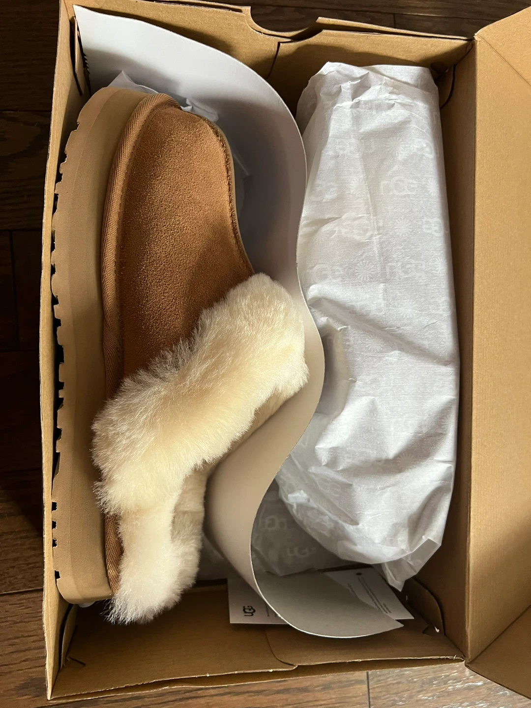 BNIB Ugg W Disquette Slippers - Size 10 - photo 3