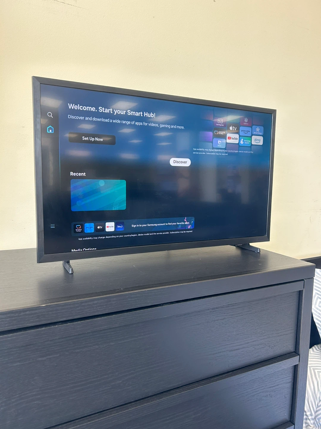 Samsung 32" Smart TV
