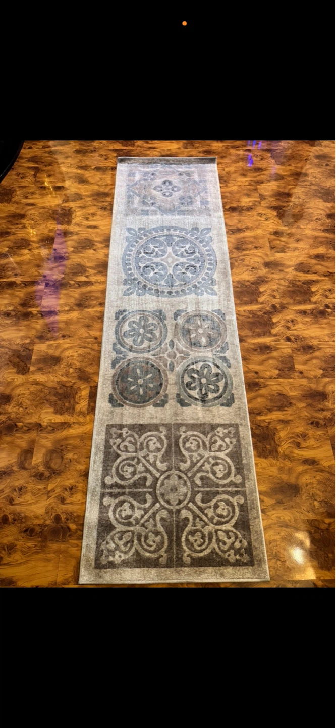 Dynamic Rugs Treasure/Tresor-II Runner Rug 2'x7'7"