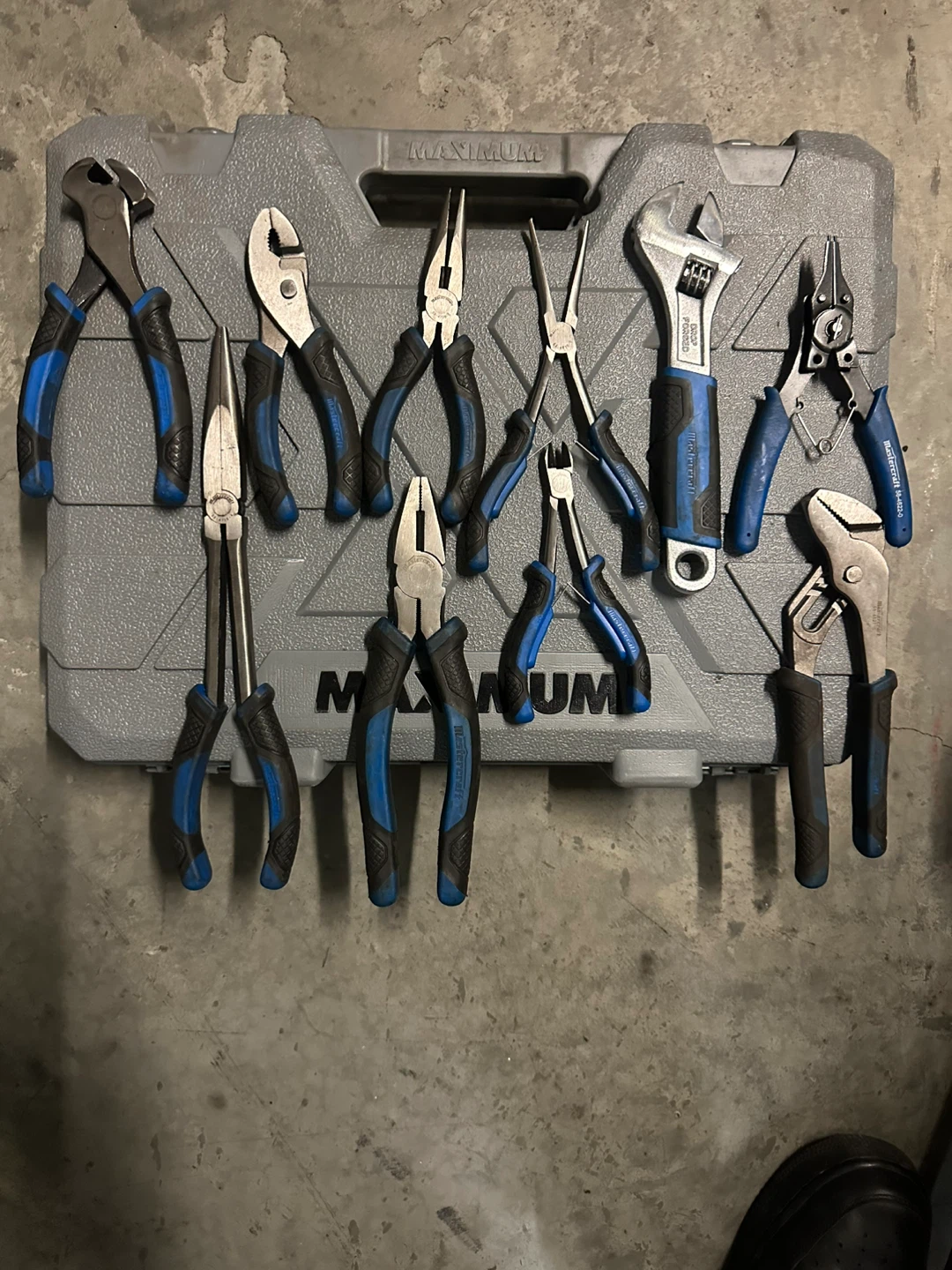 Maximum and Gearwrench Tool Set with Case - photo 5