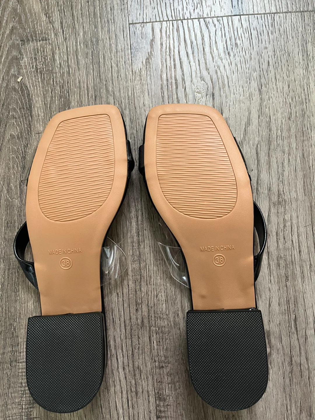Women’s size 7-7.5 block heels - photo 3
