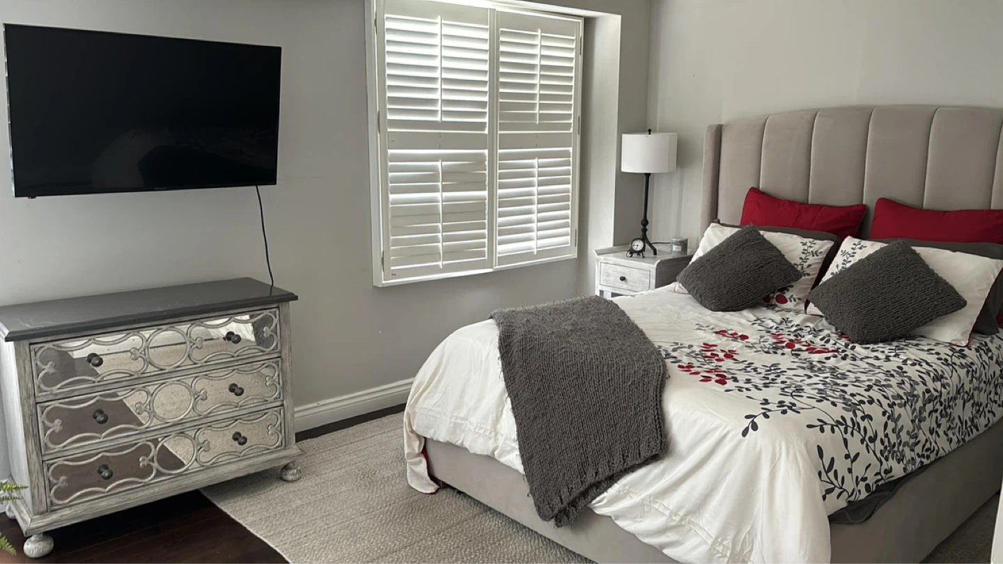Full Queen  bedroom set - photo 2