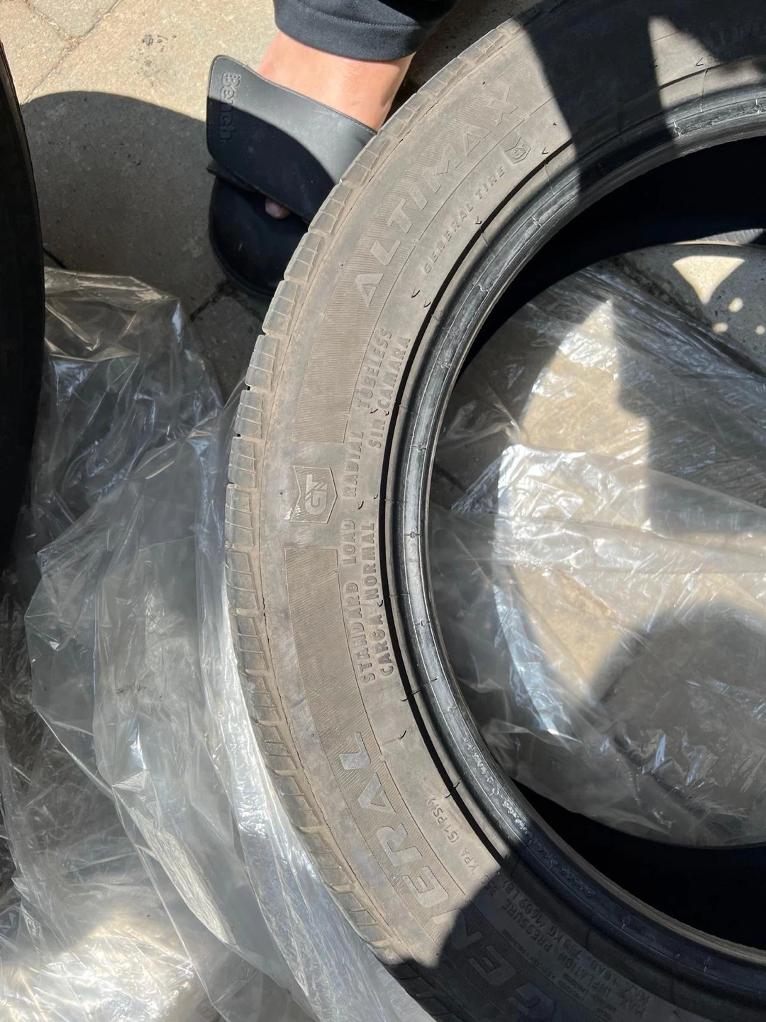 General Tire 235/50R18 97V ALTIMAX RT45 - photo 2