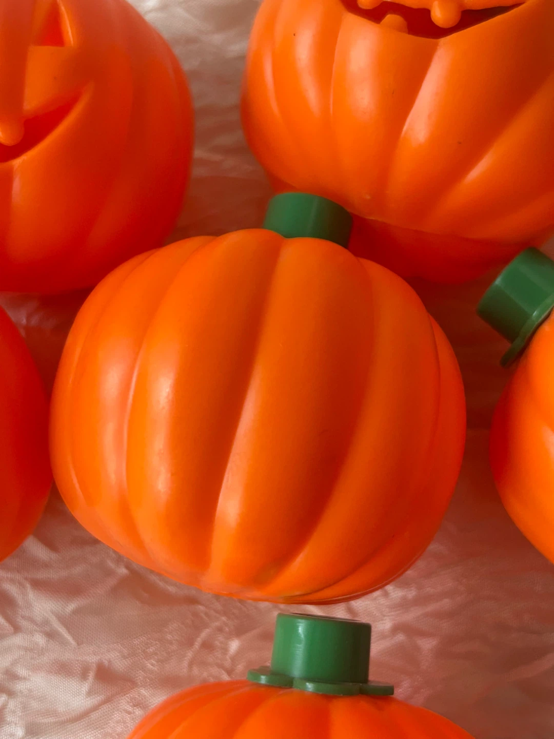 Lot of 8 Orange Jack-o'-lantern String Light Covers - photo 4