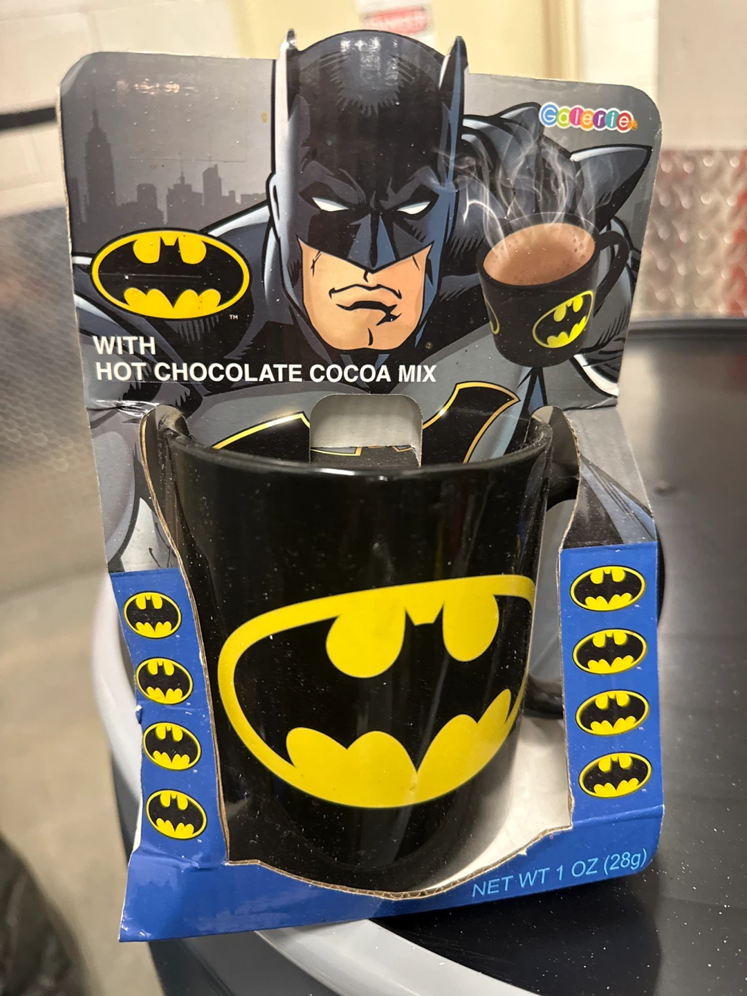 Batman Hot Chocolate Mug with Cocoa Mix - photo 2