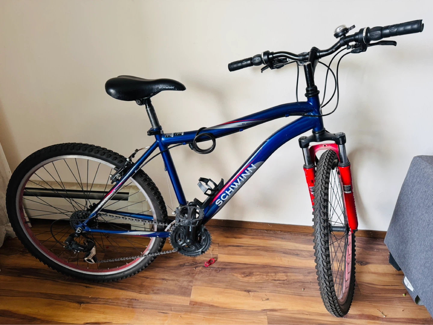 Schwinn Mountain Bike and 2 more bicycles - photo 2