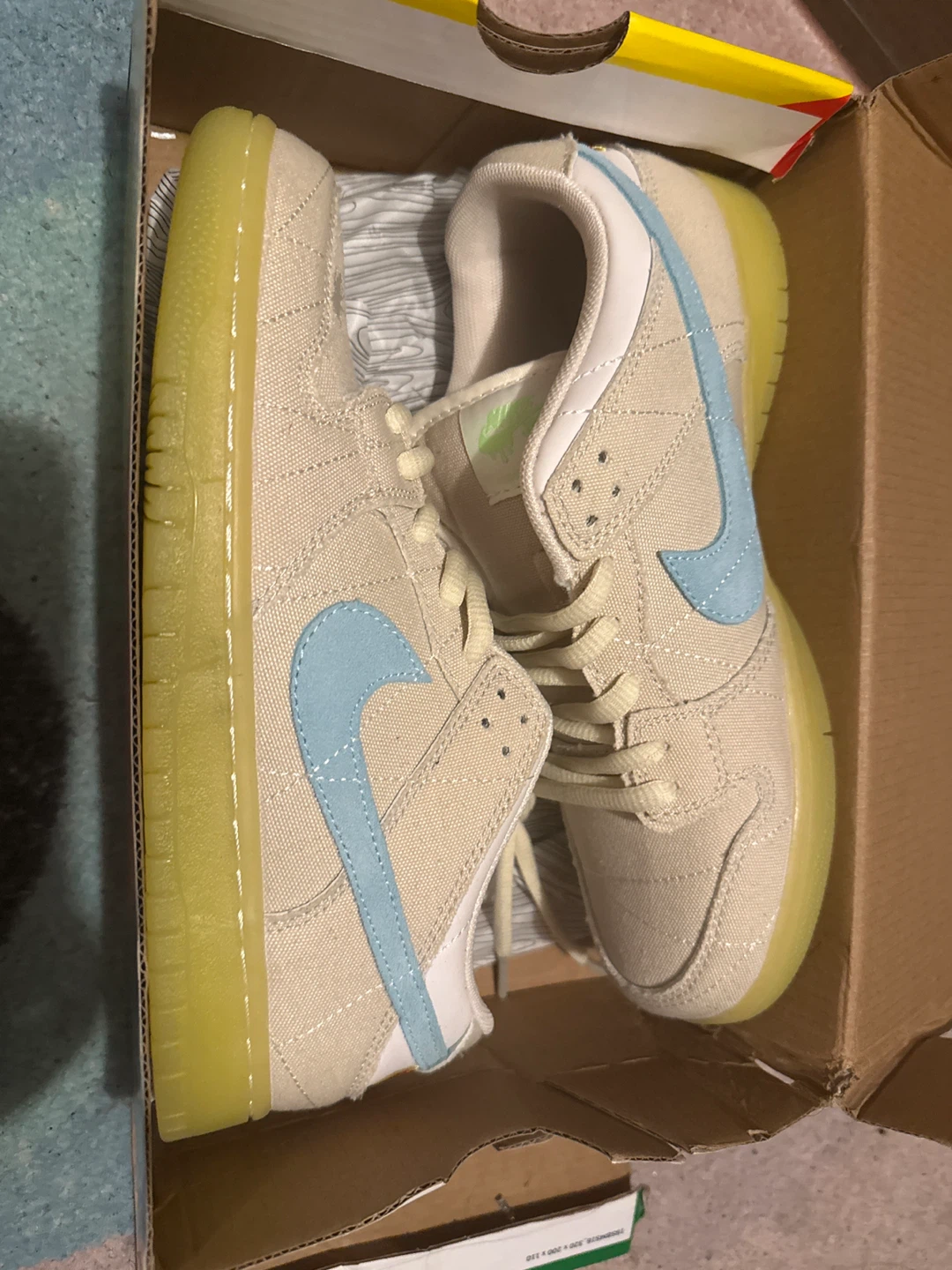 Nike SB Dunk Low "Photon Dust"