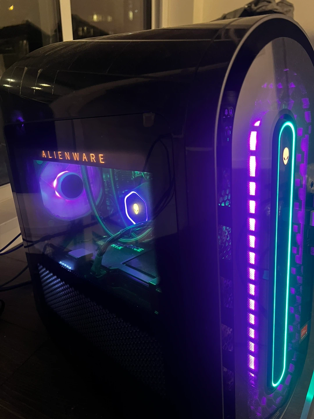 Alienware R15 RTX4080 PC - photo 4