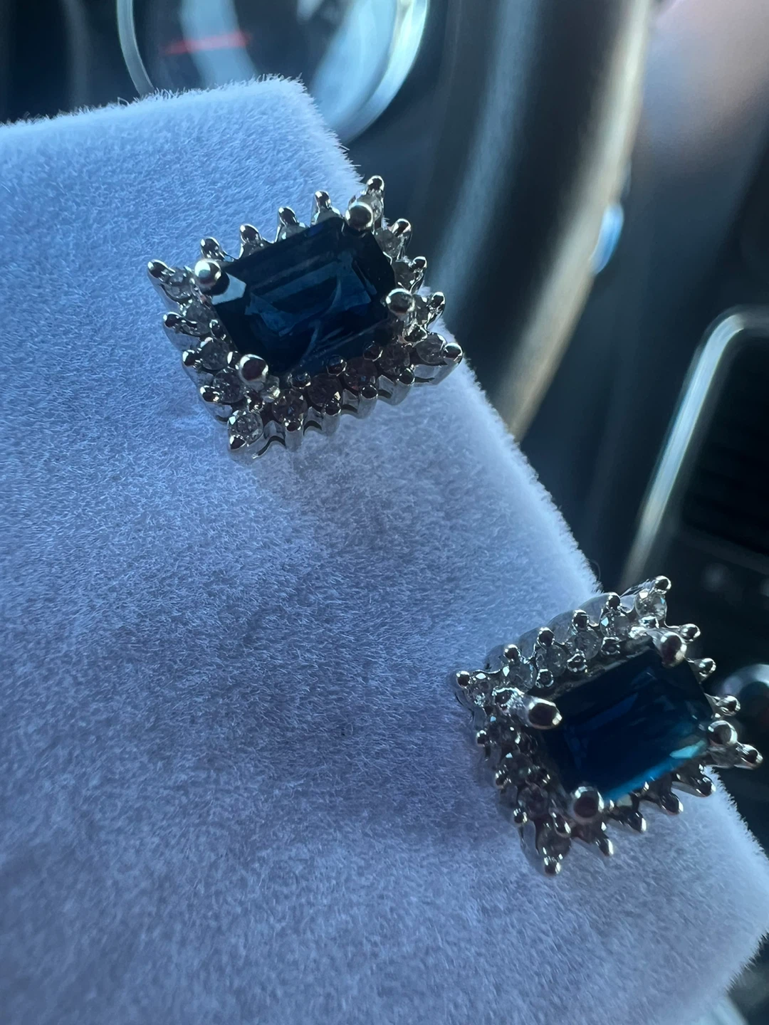 14 k Stud Earrings with sapphires and diamonds