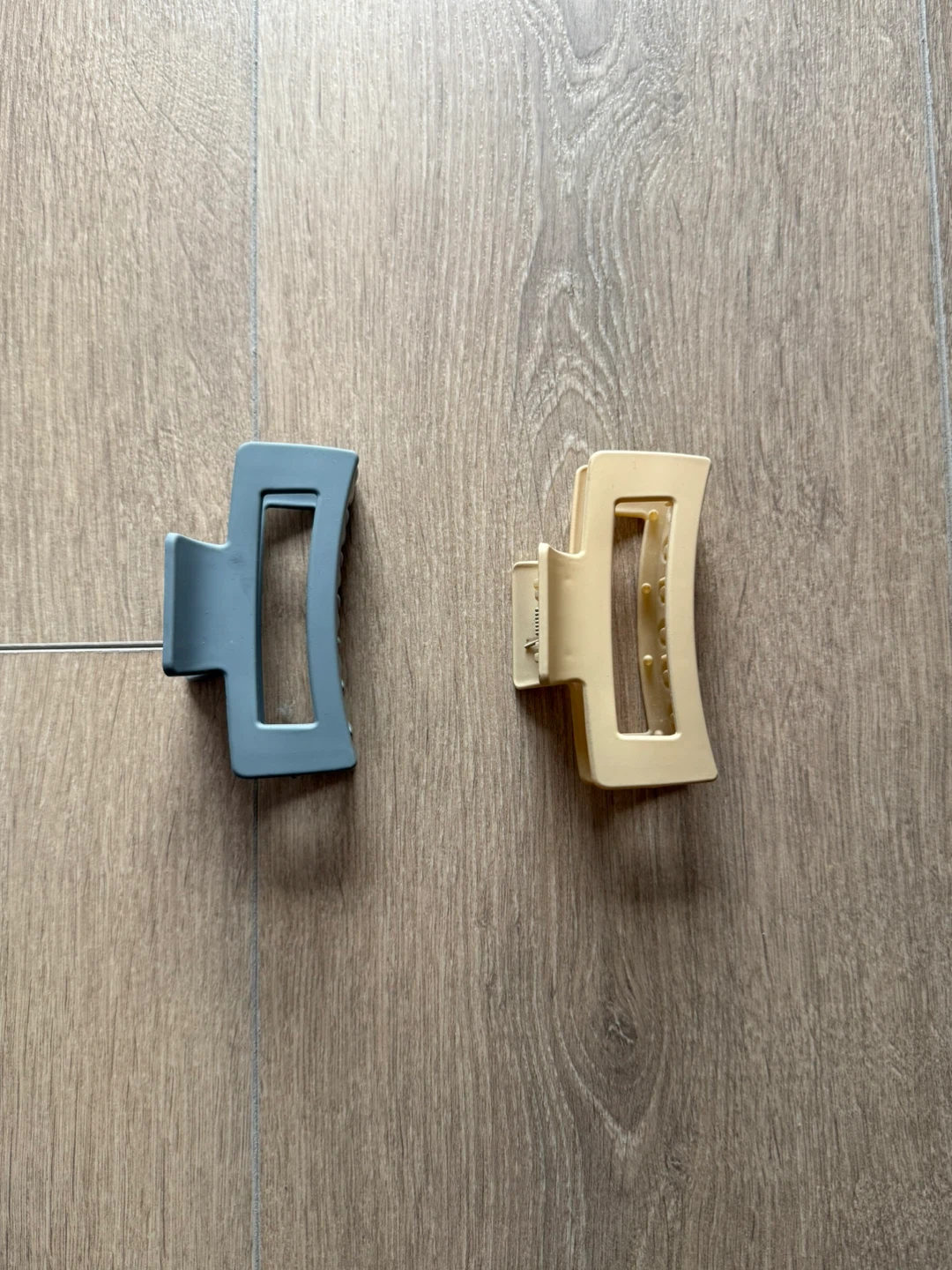 Assorted Hair Claw Clips - photo 4