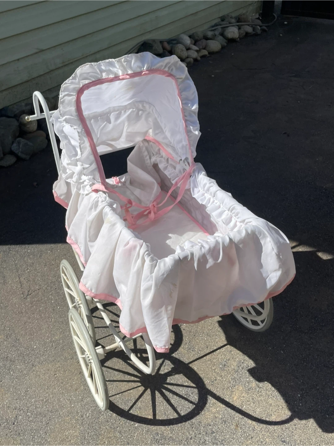 Doll Pram (Photo Prop for Newborns) ? - photo 2