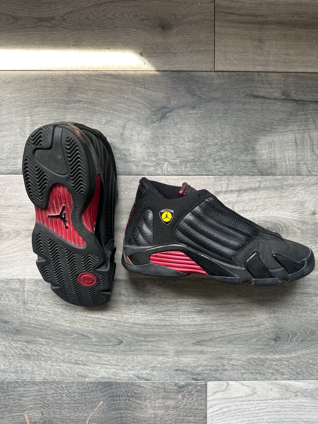 Air Jordan 14 Retro Black Red - photo 2