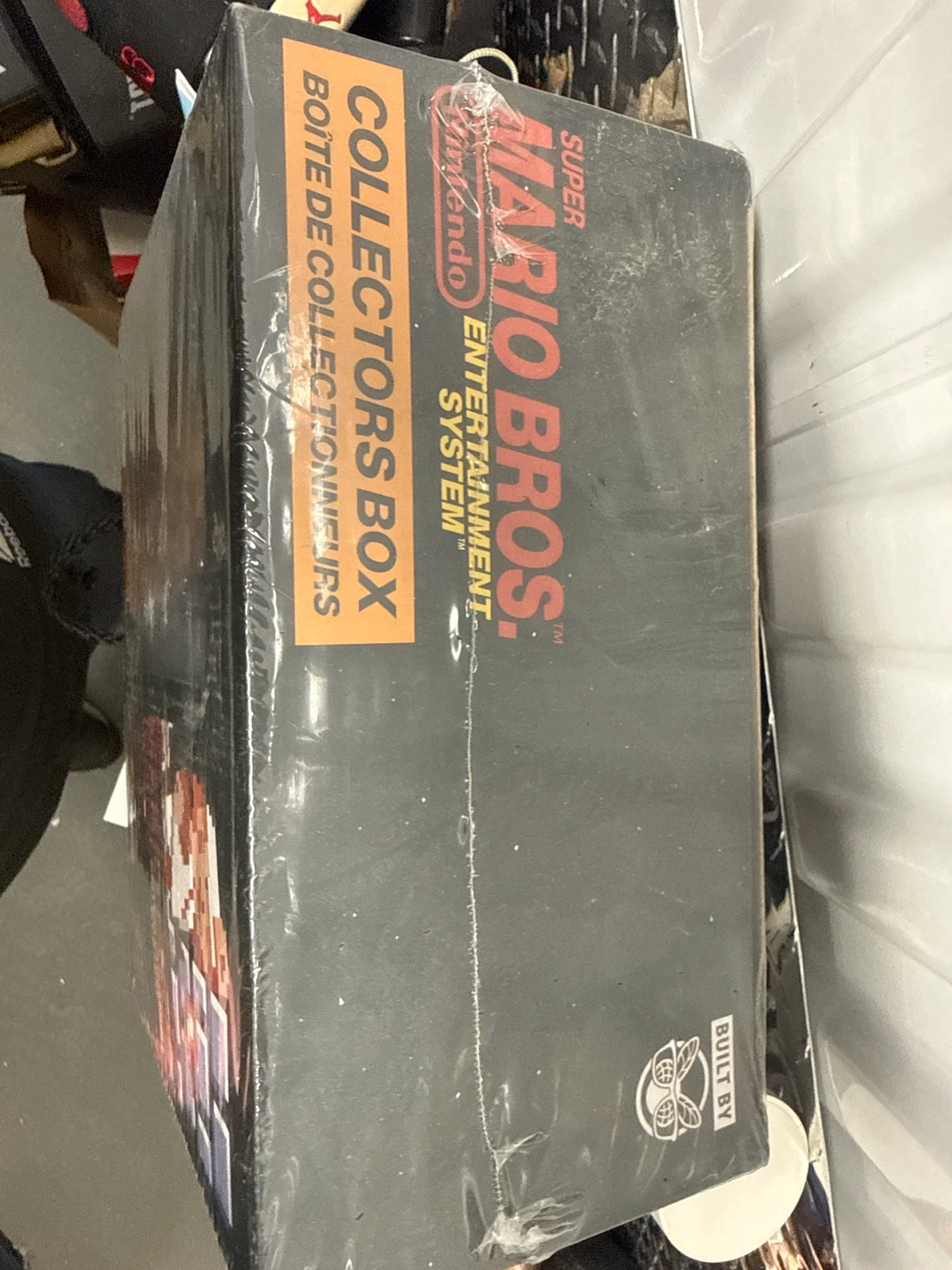 Nintendo Super Mario Bros. Entertainment System Collectors Box - photo 2